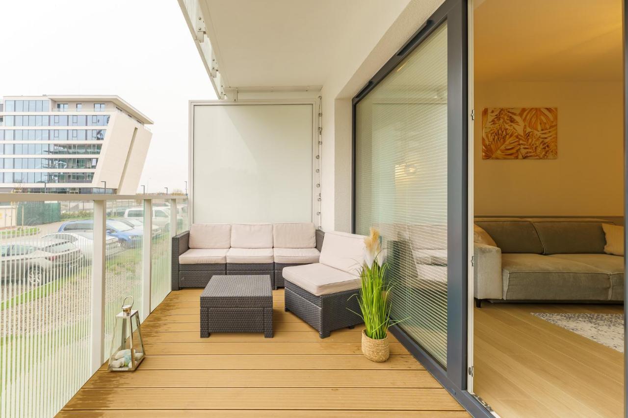 Polanki Aqua Apartamenty Nielimitowany Dostep Do Basenow Parking Free 코워브제크 외부 사진